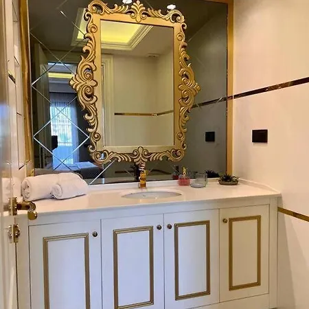 Luxury 2 1 阿拉尼亚